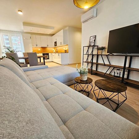 3 Room Apartment 2X Balcony, New Building, 21 Bratislava Buitenkant foto