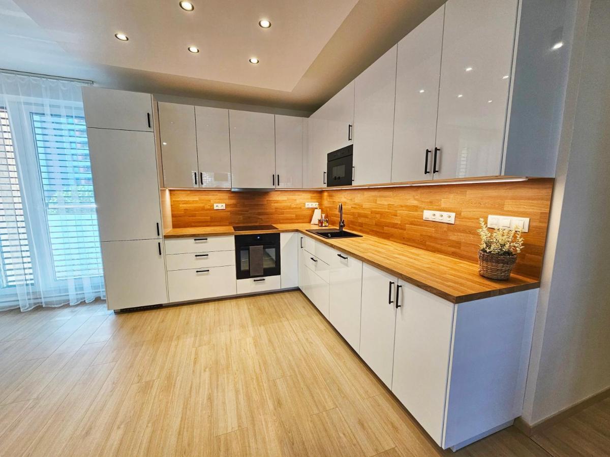 3 Room Apartment 2X Balcony, New Building, 21 Bratislava Buitenkant foto